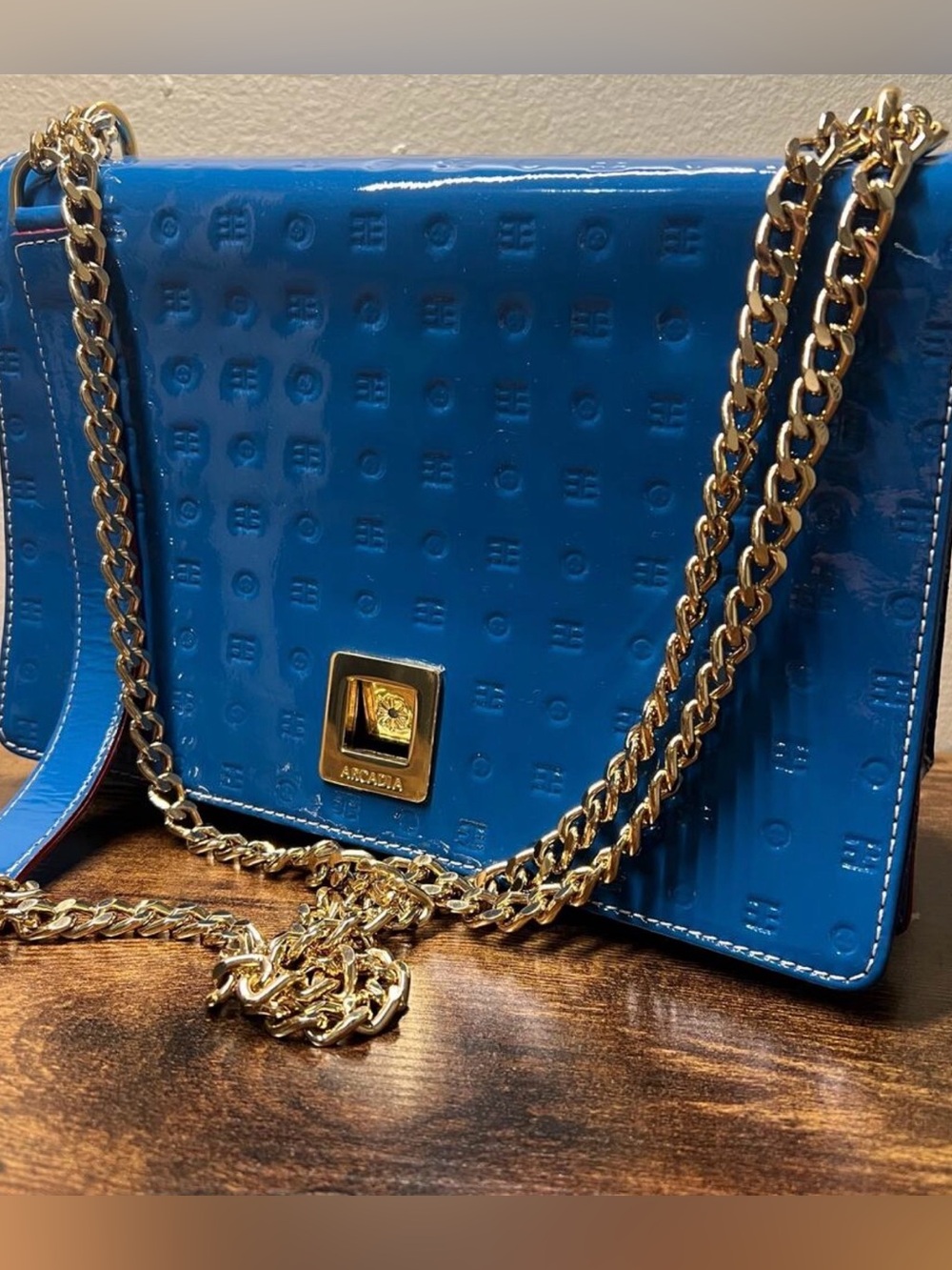 ARCADIA Laila Crossbody Shoulder Bag Italian Patent Leather Embossed Chain Strap
